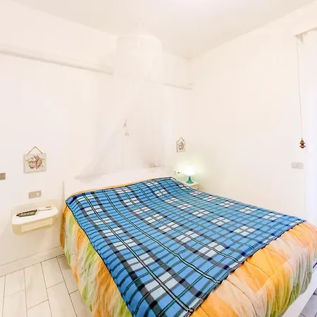 Casa Le Palme Lägenhet Porto Azzurro
